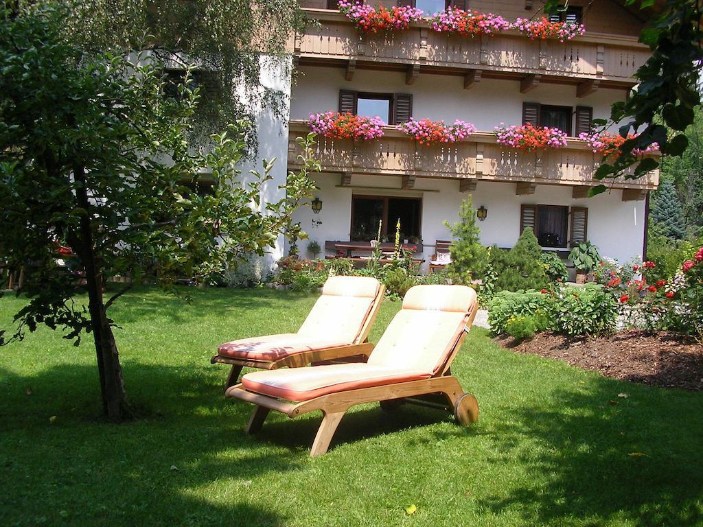 Hotel Burgblick San Lorenzo di Sebato Exterior foto
